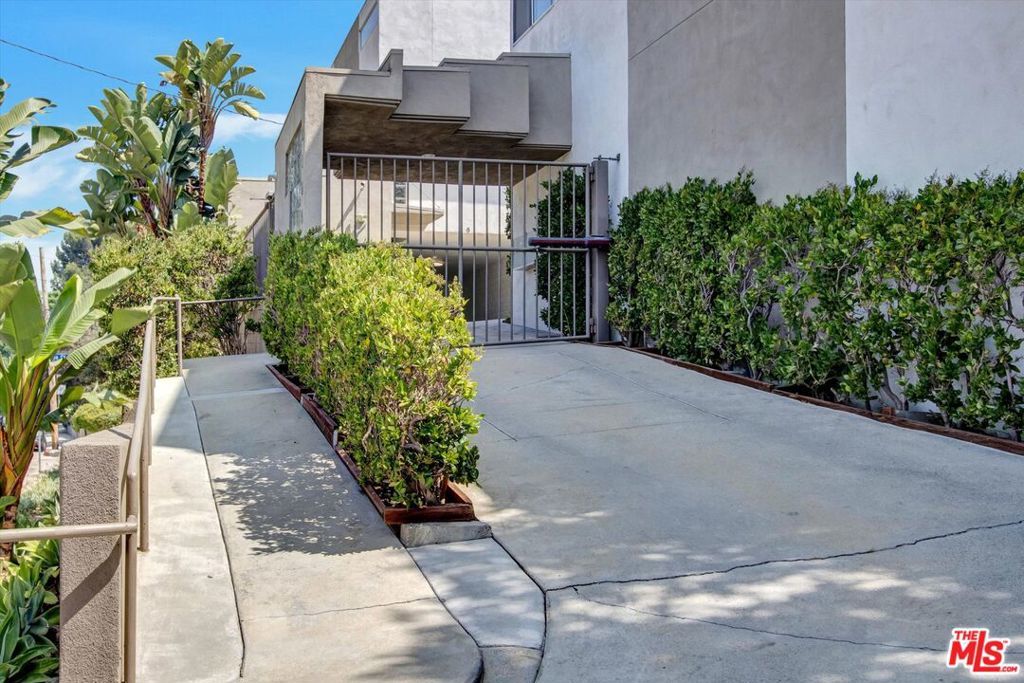 Photo of Listing #25487723