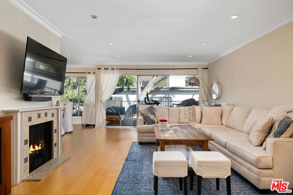 Photo of Listing #25487385