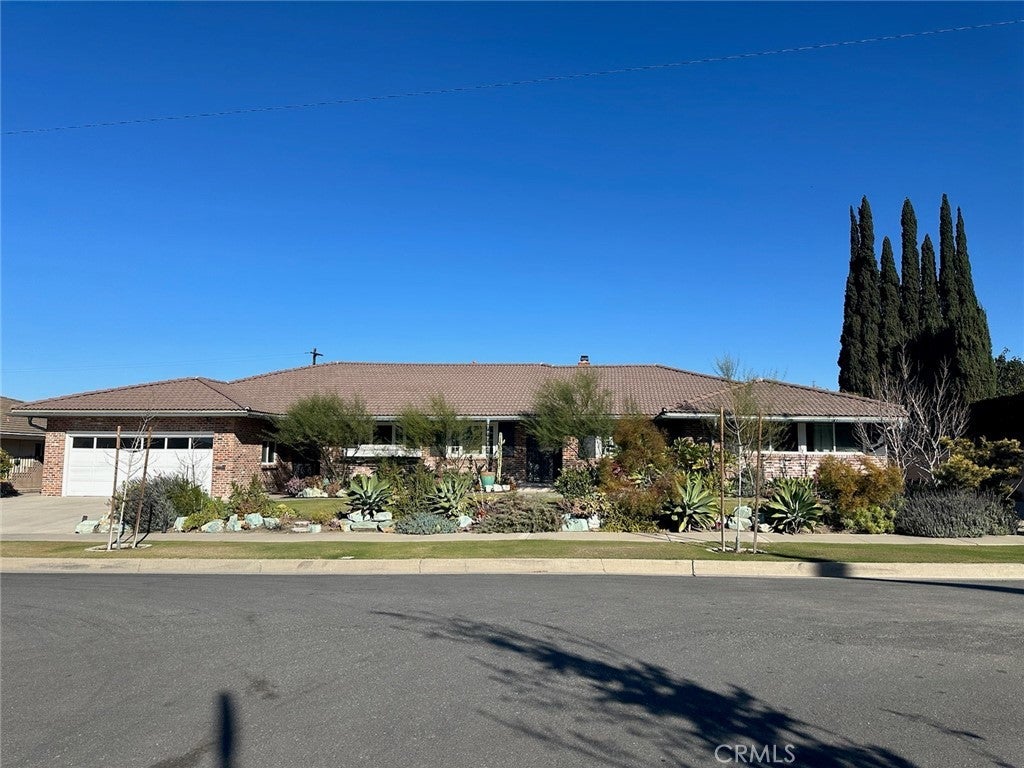 Photo of Listing #PW25015961