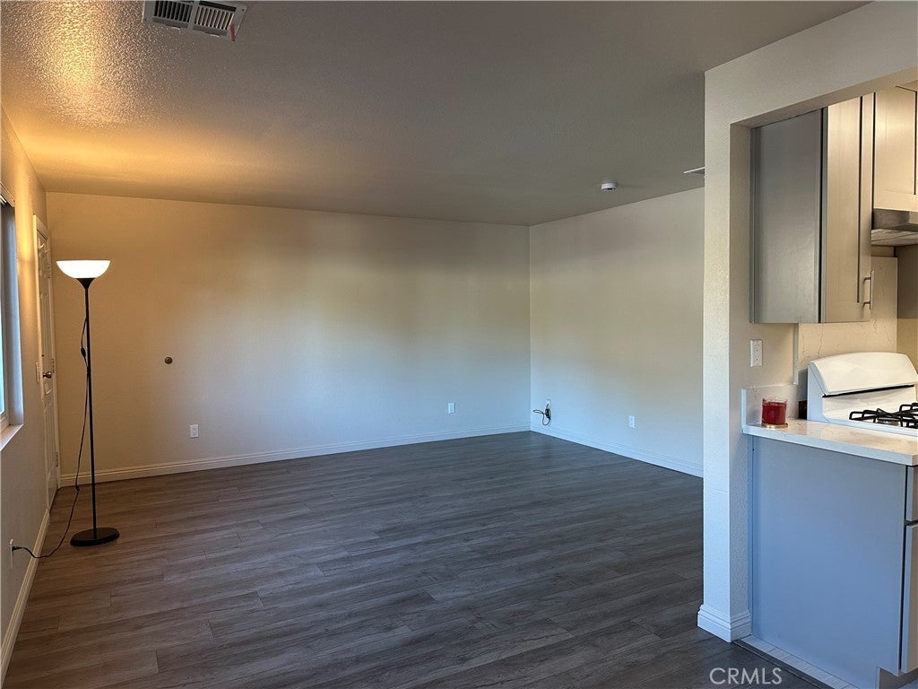 Photo of Listing #TR25017308