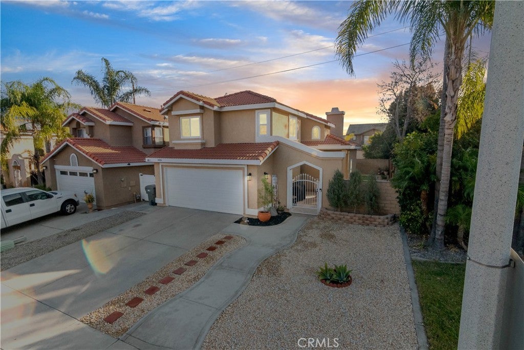 Photo of Listing #IV25017912