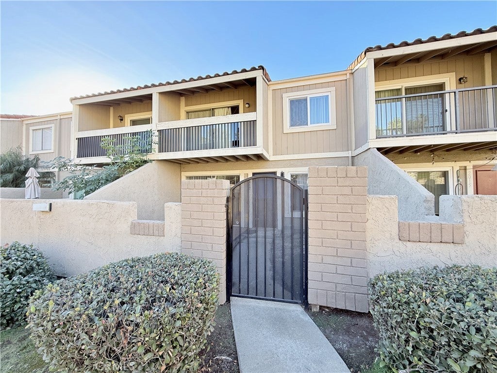 Photo of Listing #OC25018196