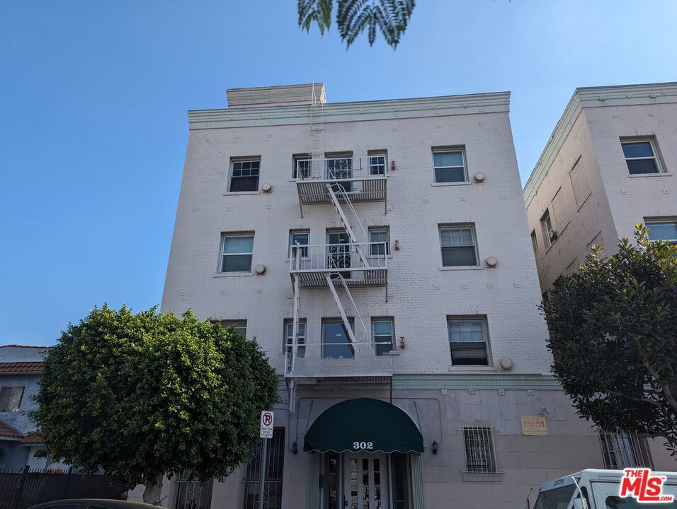 Photo of Listing #25489291