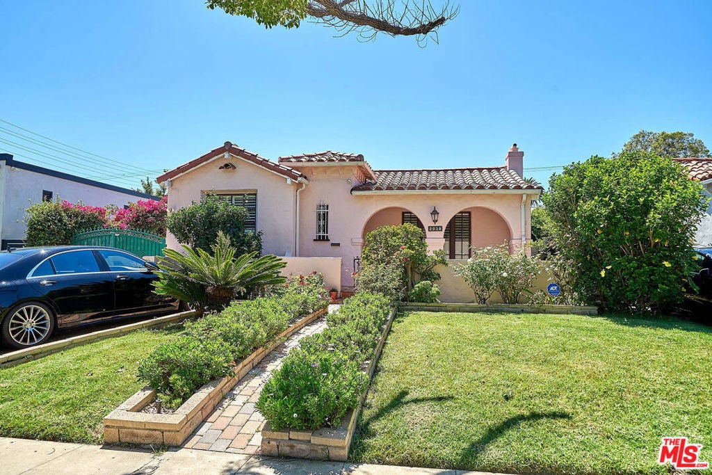 Photo of Listing #25489323