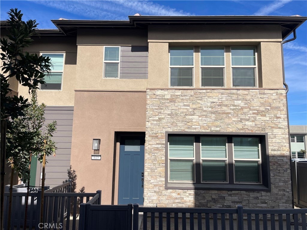 Photo of Listing #OC25015686