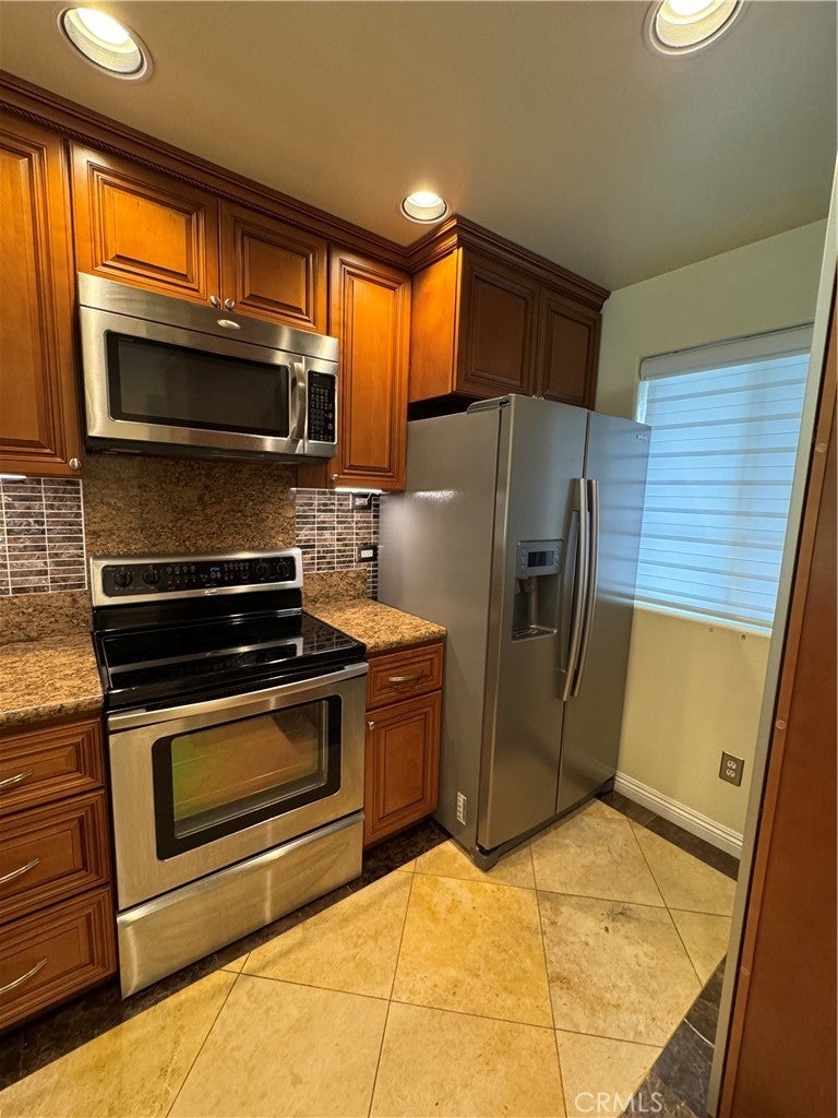 Photo of Listing #OC24255373