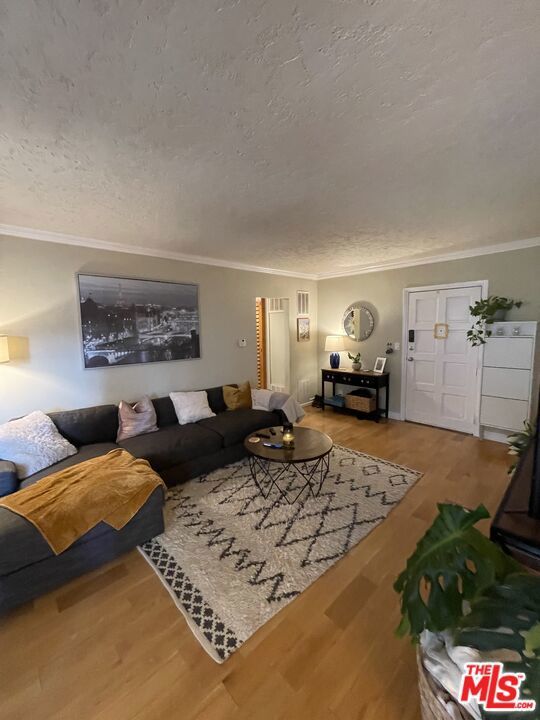 Photo of Listing #25490155