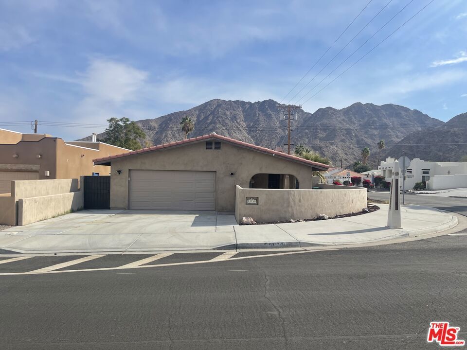 Photo of Listing #25490605