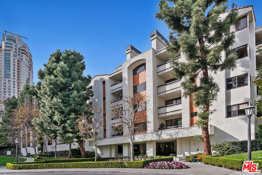 Photo of Listing #25489523