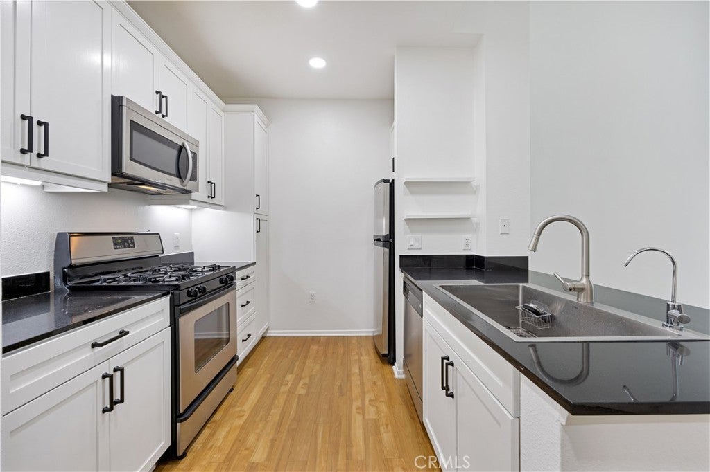 Photo of Listing #OC25020695