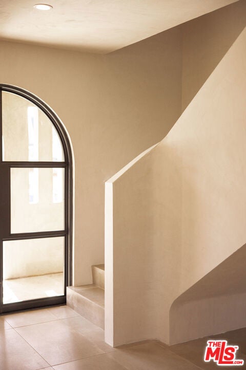 Photo of Listing #25491409