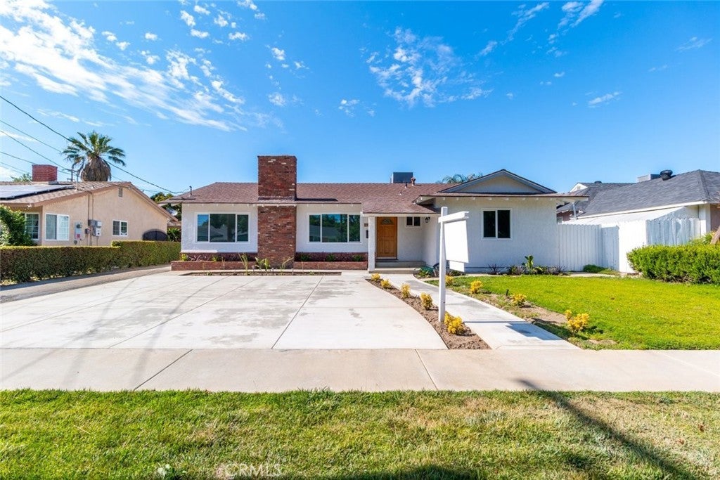 Photo of Listing #SR25021550