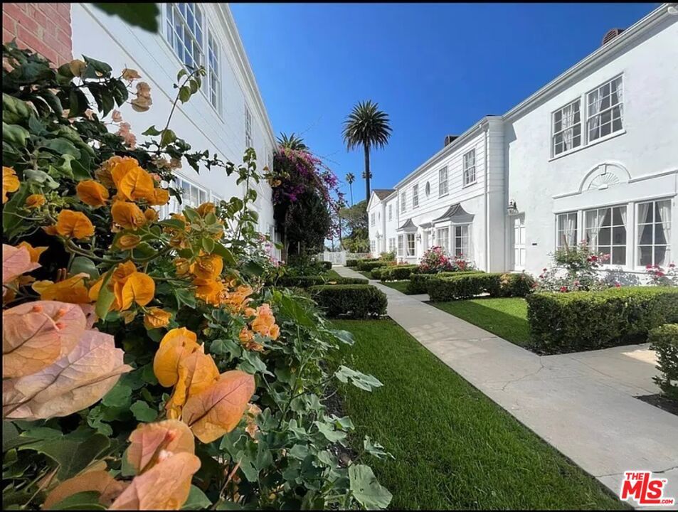 Photo of Listing #25491897