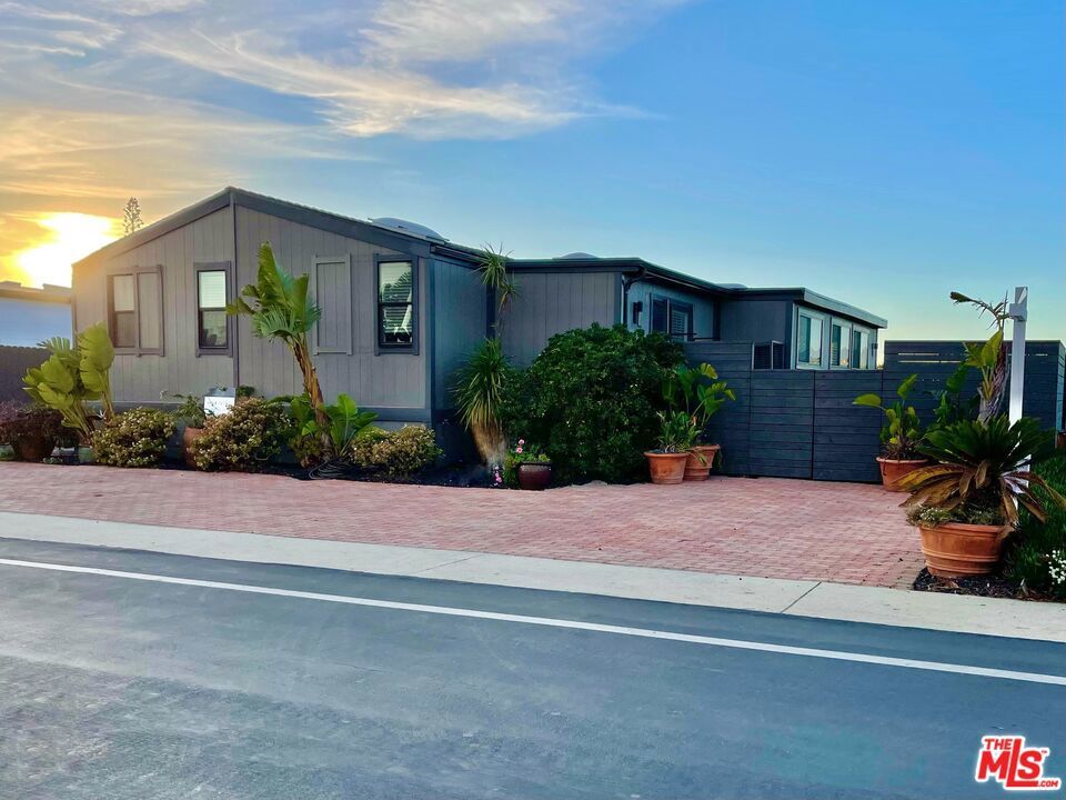 Photo of Listing #25486775