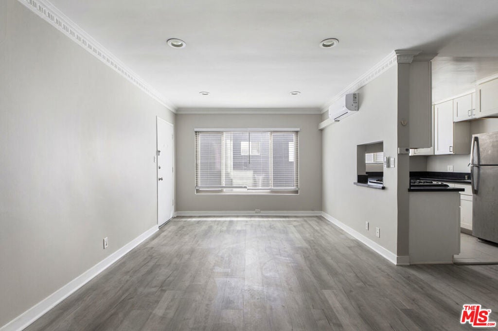 Photo of Listing #25492519