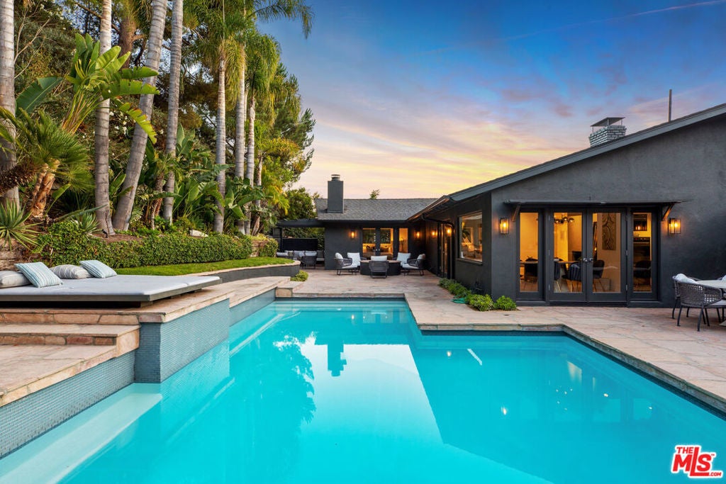 Photo of Listing #25492703