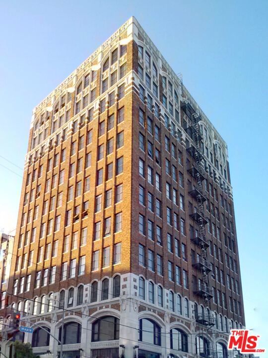 Photo of Listing #25492693