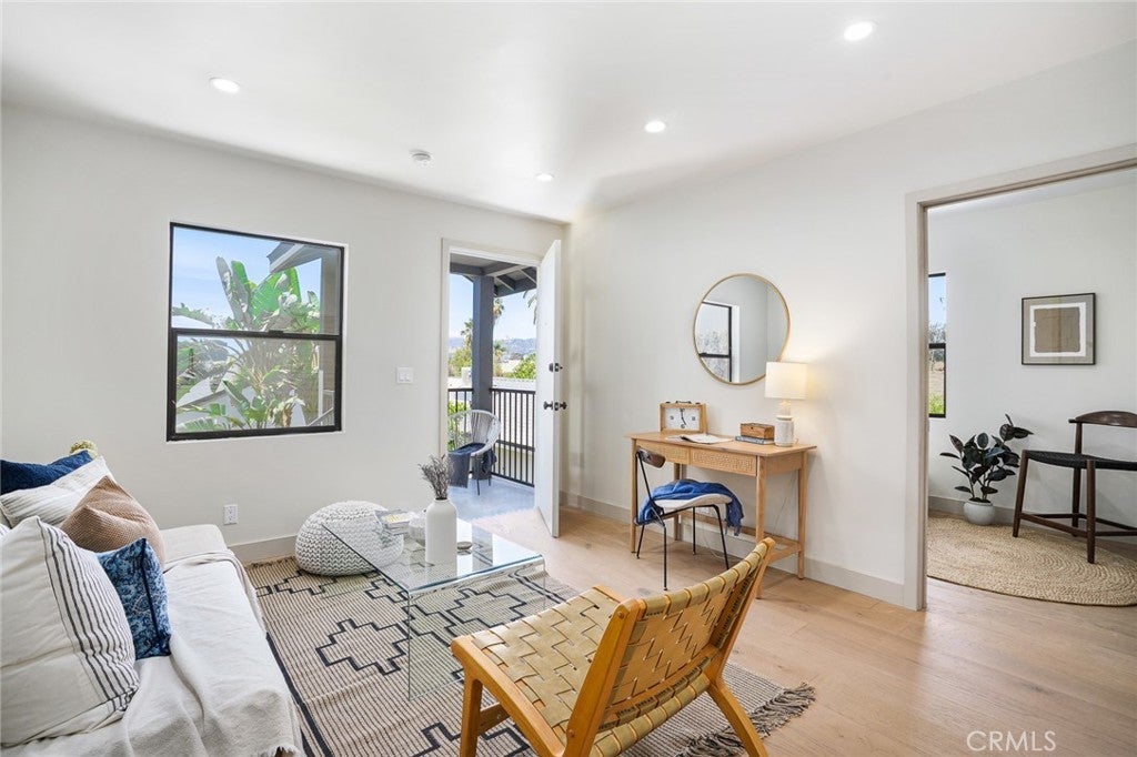 Photo of Listing #SB25017227