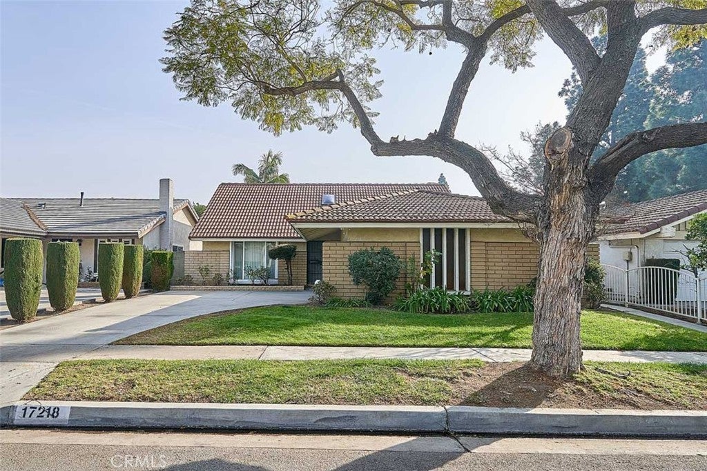 Photo of Listing #RS25023549