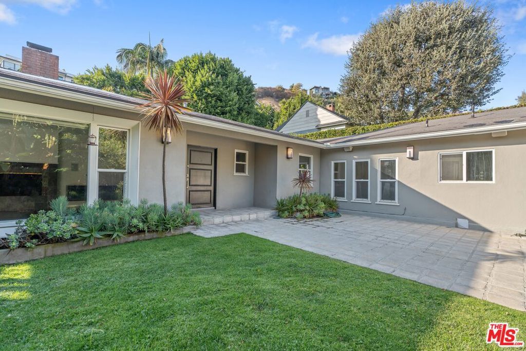 Photo of Listing #25492155