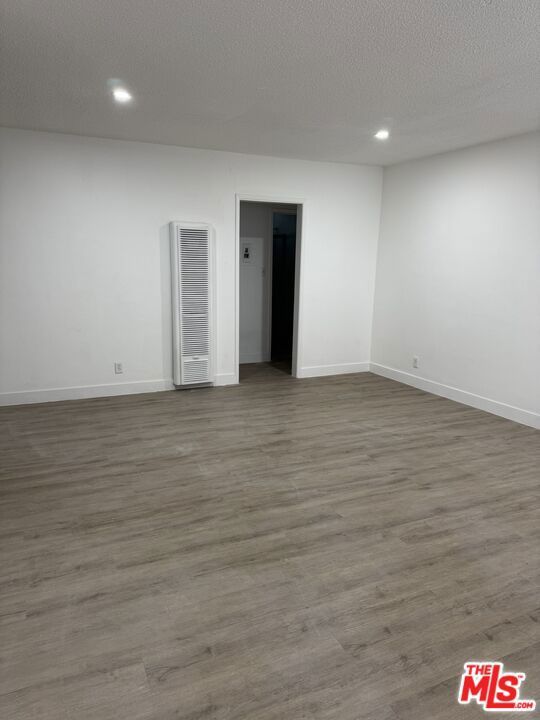 Photo of Listing #25492821