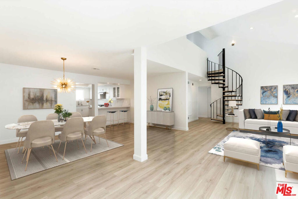 Photo of Listing #25493025