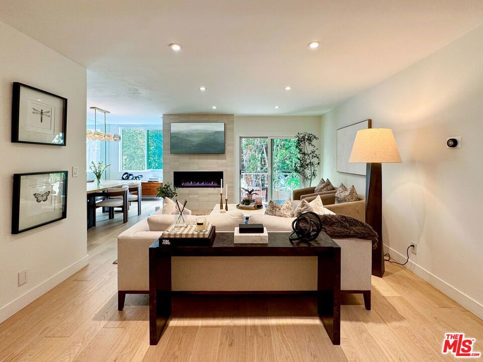 Photo of Listing #25492581