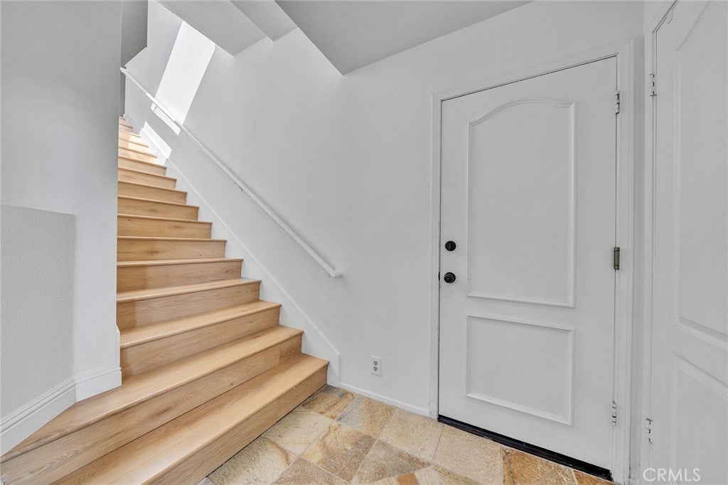 Photo of Listing #OC25024334