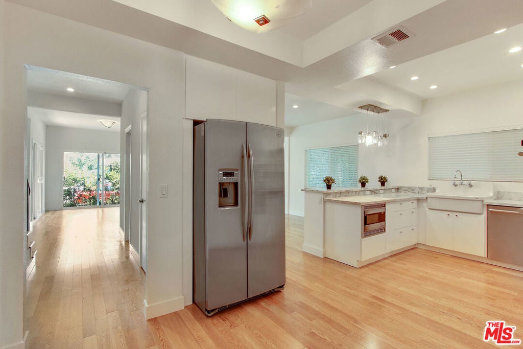 Photo of Listing #25492605