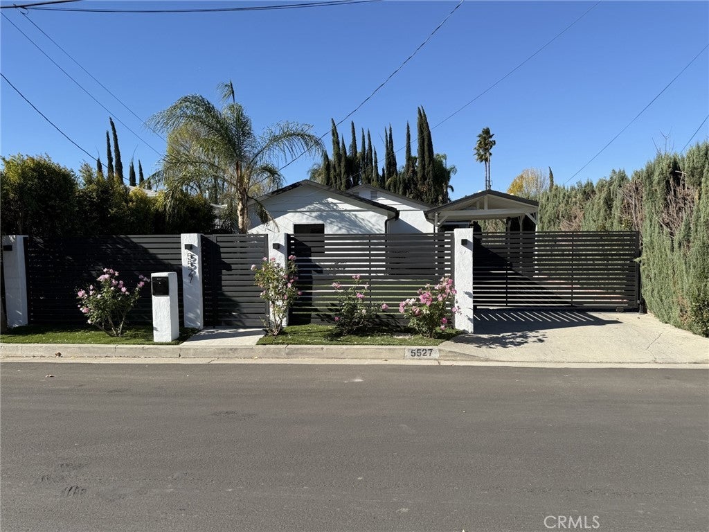 Photo of Listing #SR25024621