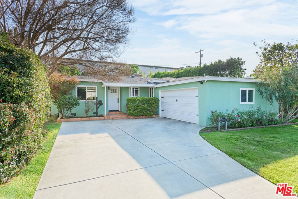 Photo of Listing #25493425