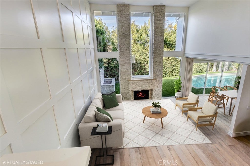 Photo of Listing #OC25020810