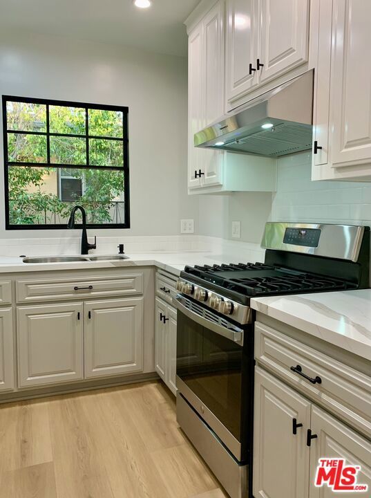 Photo of Listing #25493957