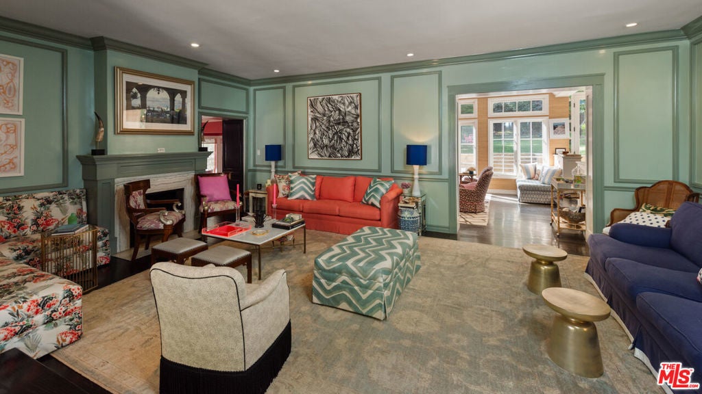 Photo of Listing #25493547