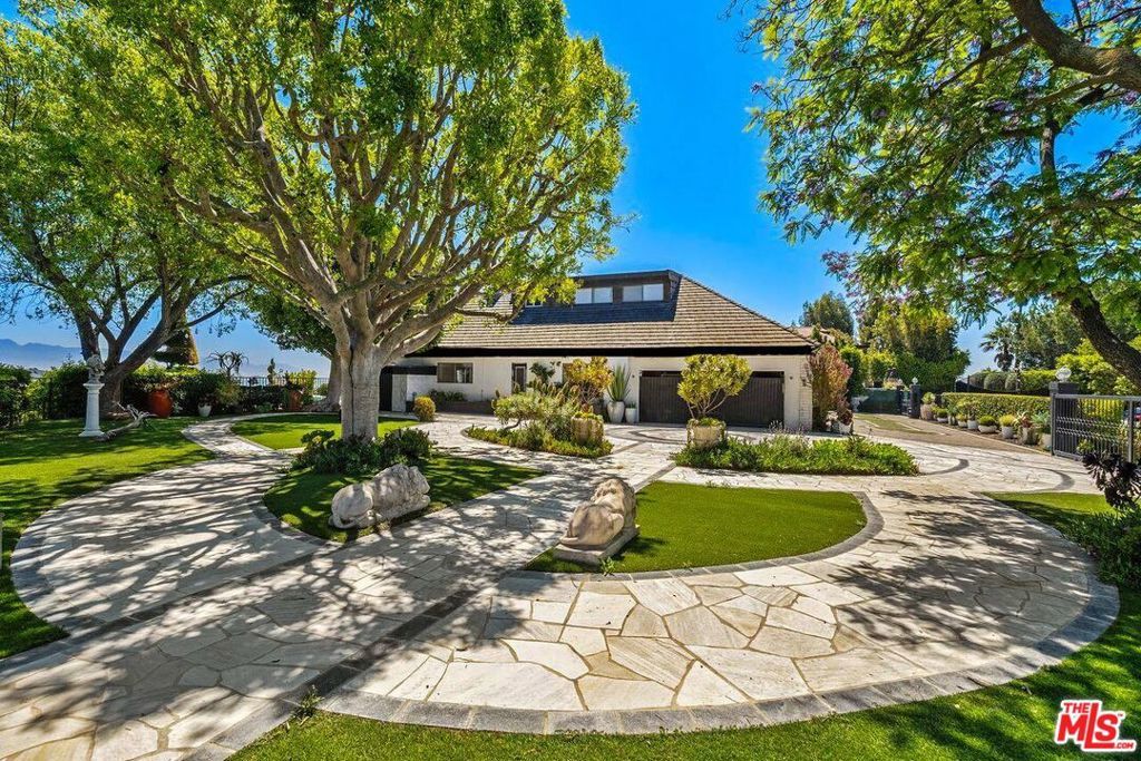 Photo of Listing #25492763