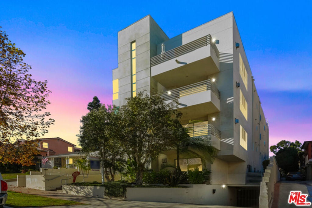 Photo of Listing #25495405