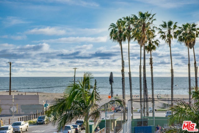 Photo of Listing #25494223