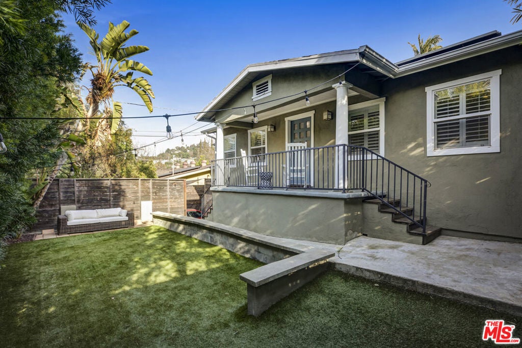 Photo of Listing #25495573