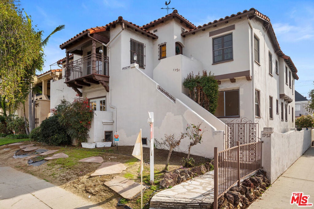 Photo of Listing #25494407