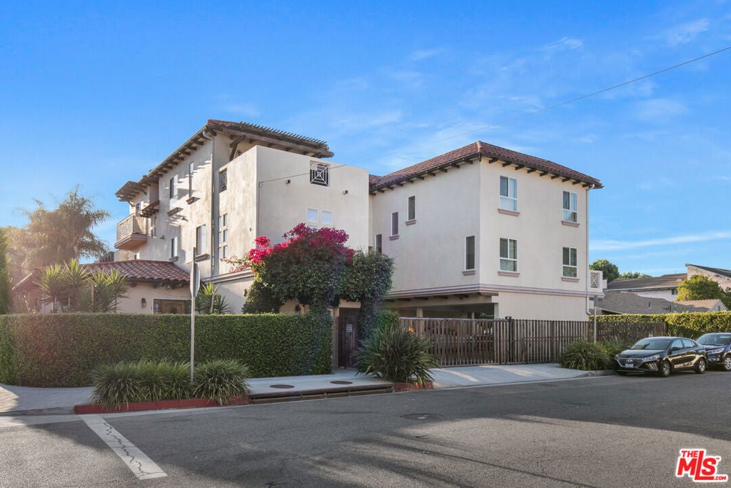 Photo of Listing #25495629