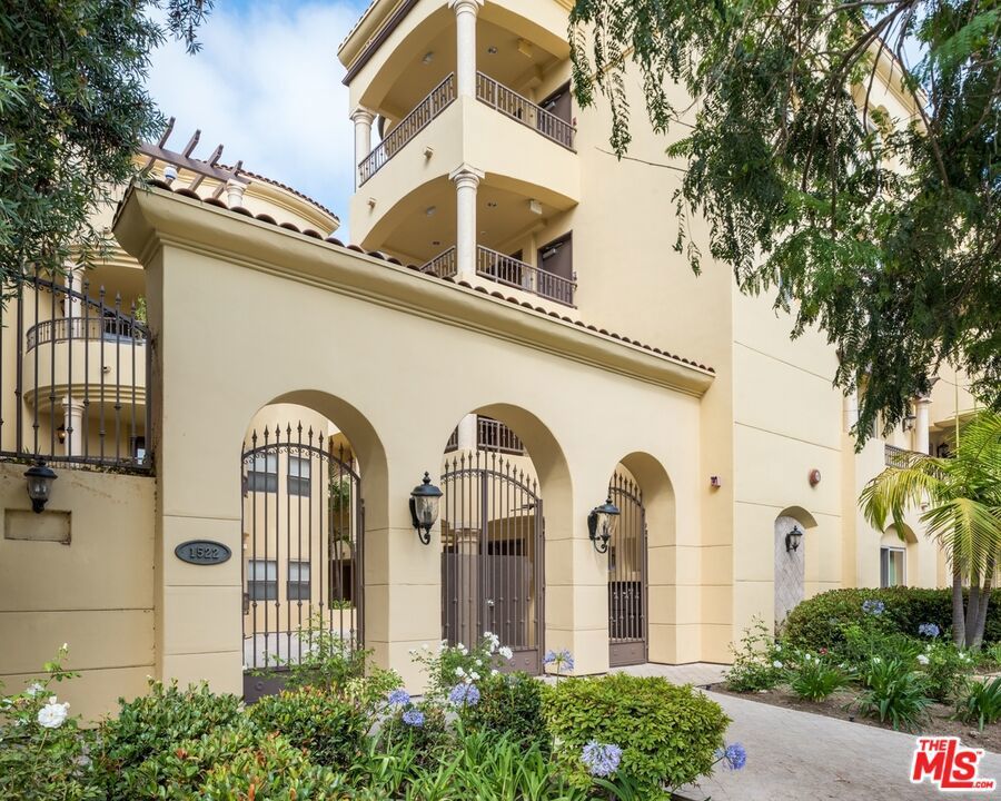 Photo of Listing #25495361