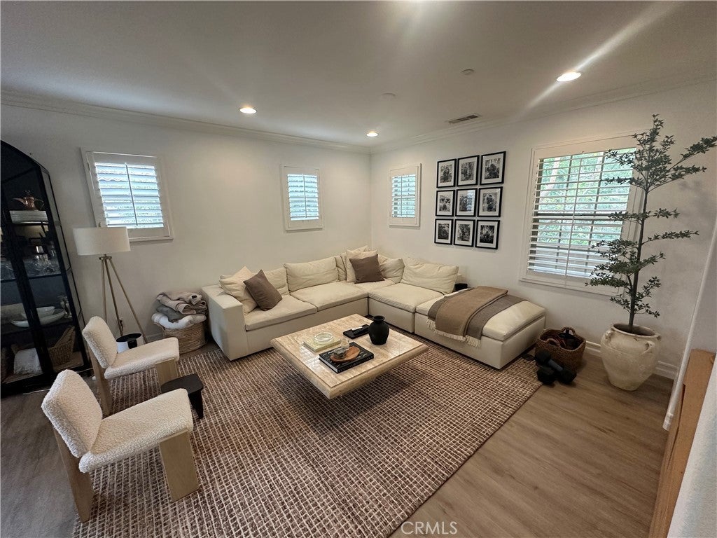 Photo of Listing #OC25027933