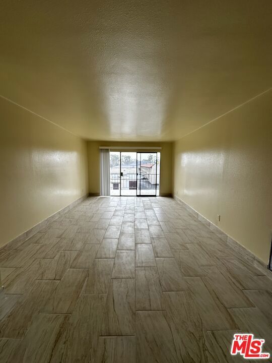 Photo of Listing #25496039