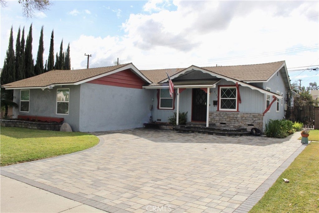 Photo of Listing #OC25029187