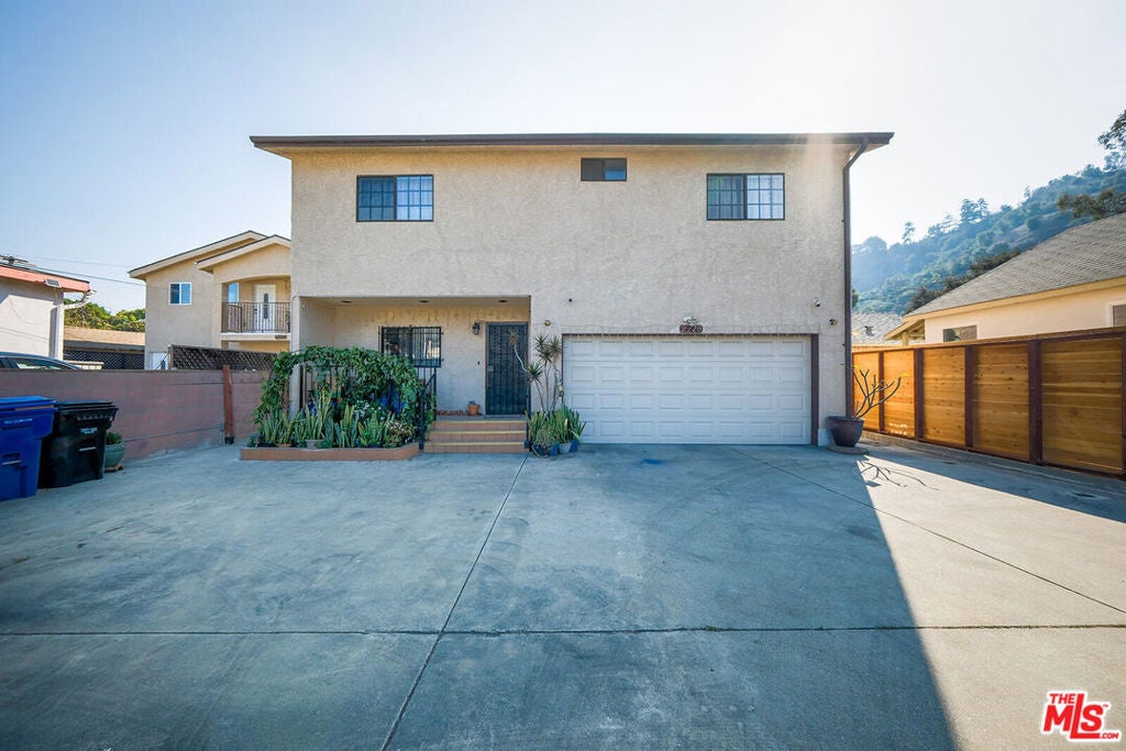 Photo of Listing #25493933