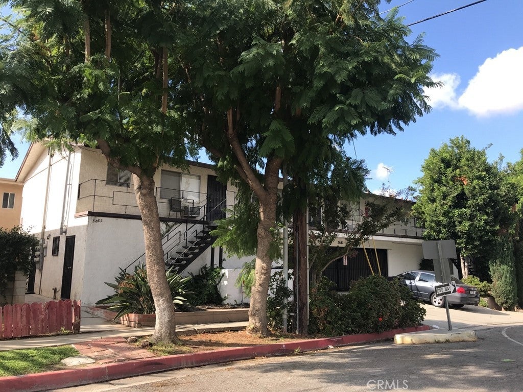 Photo of Listing #IV25026546