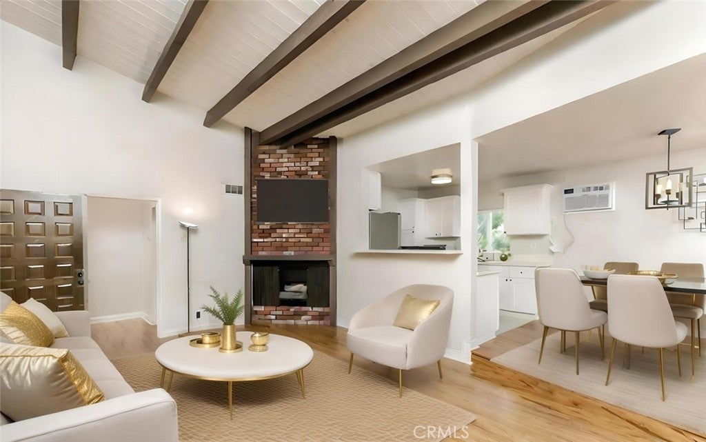 Photo of Listing #SR25028707