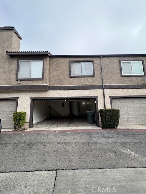 Photo of Listing #IV25031193