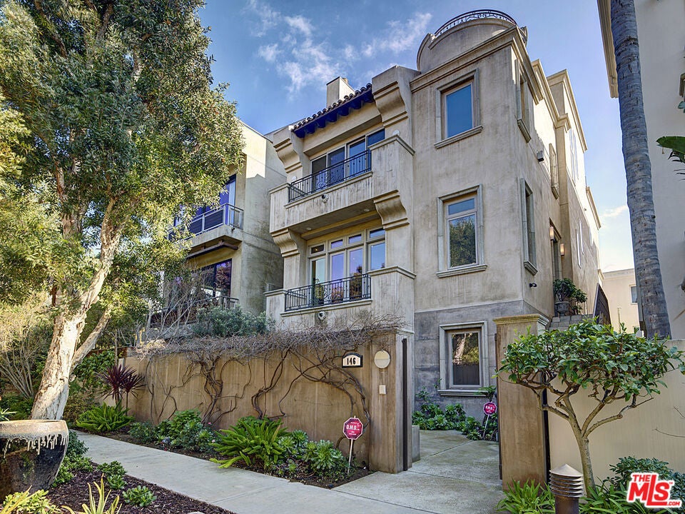 Photo of Listing #25497527