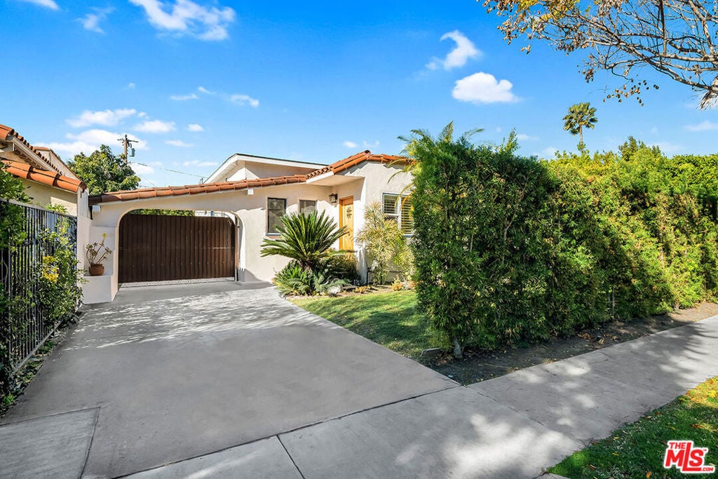 Photo of Listing #25497121